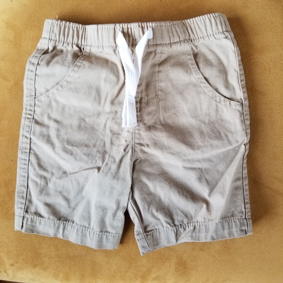 Kidgets Other - Boys tan shorts 12M